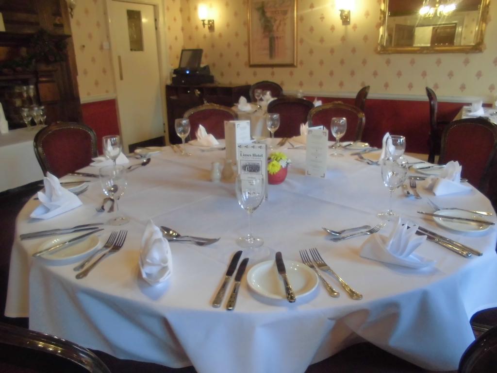 Needham Market Limes Hotel מראה חיצוני תמונה